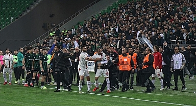 Olaylı Maçta Sakaryaspor ve Samsunspor PFDK'ya Sevk Edildi