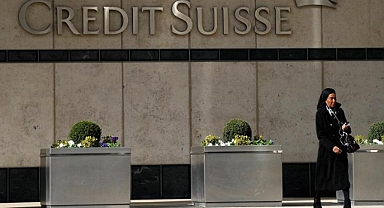 Piyasalara nefes aldıran tarihi satın alma! Credit Suisse 2 milyar doları gözden çıkardı