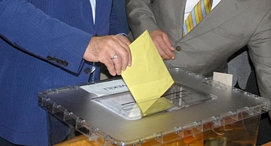 Son Seçim Anketinde Erdoğan ile Kılıçdaroğlu Arasında 5 Puanlık Fark!