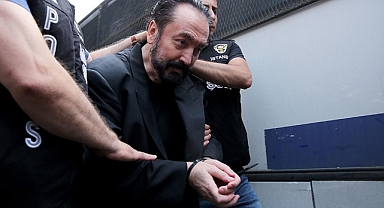 Adnan Oktar Örgütü Onları Hedef Aldı! Kimliklerini Değiştirmeye Başladılar, Sır Gibi Saklanıyor