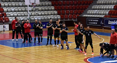 Büyükşehir Hentbol İzmir'den Galibiyetle Dönüyor