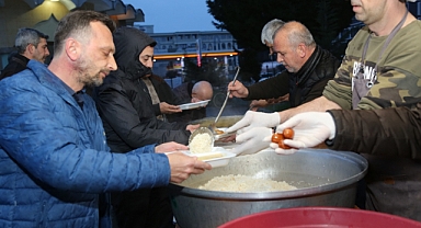 Sapak Camii'nde İftar