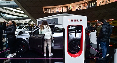 Tesla Araçlara Yoğun İlgi