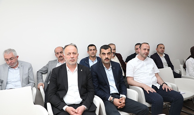 'Akyazı İçin Kararlılıkla Çalışmaya Devam Edeceğiz'