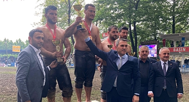 Büyükşehir Pehlivanlarına Ödül Yağmuru