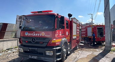 Geri Dönüşüm Tesisinde Korkutan Yangın
