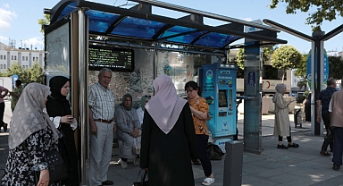 Büyükşehir’in Akıllı Duraklarıyla Sakarya’da Yolculuk Artık Daha Kolay