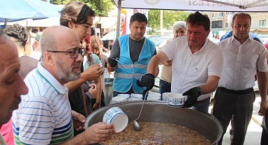 Ferizli’de Aşure Bereketi