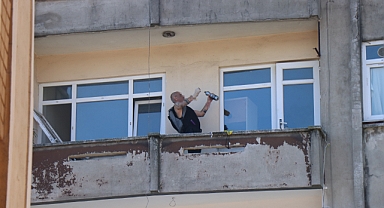 Kız Arkadaşını Rehin Alan Eski Polis, Tutuklandı