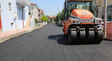 Serdivan'da Asfalt Seferberliği Devam Ediyor
