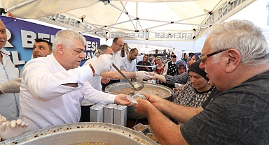 Erenler’de Aşure İkramı