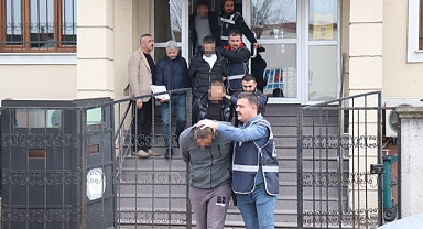 Aracının Önünde Bıçaklanarak Öldürülmüştü: Tutuklananların Sayısı 2'ye Yükseldi