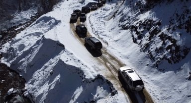 Şehre Kar Yağmayınca Öğrenciler Yaylaya Çıktı