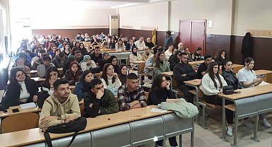SUBÜ'de, Türkiye ve İngiltere'de Muhasebe Sektörü Ele Alındı