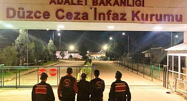 Hırsızlıktan Araması Vardı: Yakayı Ele Verdi