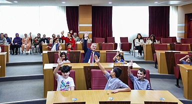 Serdivan Belediyesi Meclisi’nde Söz Hakkı Çocukların