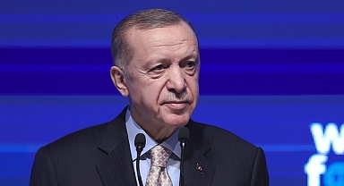 Cumhurbaşkanı Erdoğan'dan 1 Mayıs mesajı: Helal rızık peşinde koşan işçi ve emekçi kardeşlerimi selamlıyorum
