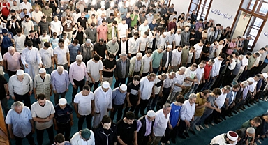 Sakarya'da Bayram Namazı Eda Edildi