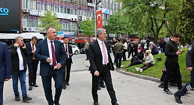 Sakaryalılar Depremle Sarsıldı, Valilik'ten İlk Açıklamalar Geldi