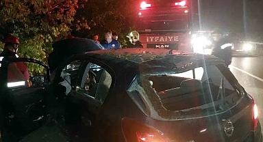 Otomobil Şarampole Uçtu: 2 Yaralı
