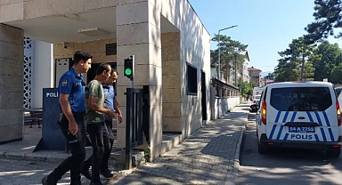 Evini Kenevir Bahçesine Çeviren Şahıs Tutuklandı