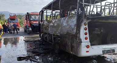Sakarya’da İşçi Servisi Alev Topuna Döndü