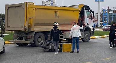Tunatan Kavşağı'nda Korkutan Kaza!