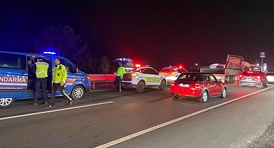 Pamukova’da Tır Kazası: 1 Yaralı