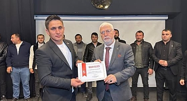 Yeniden Refah Taraklı Teşkilatına Başarı Belgesi