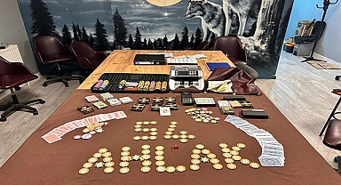 Kumar Malzemelerini Pencereden Attılar