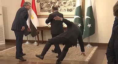 Bakanlar Zirvesine Damga Vuran An!