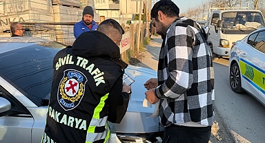 Emniyet Şeridinde Gidenler Drona Yakalandı