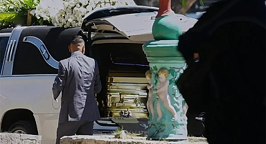 Meksika Kartel Lideri El Mencho’nun Cenazesi Altın Tabutta Taşındı