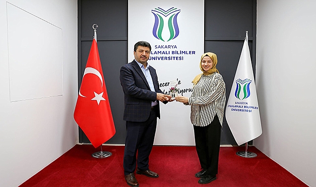 Rektör Sarıbıyık Kadın Personelin Gününü Kutladı