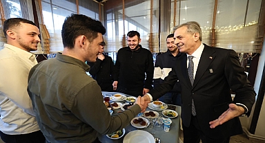 “Şehrimizi El Ele, Omuz Omuza Geliştirmeye Devam Edeceğiz”