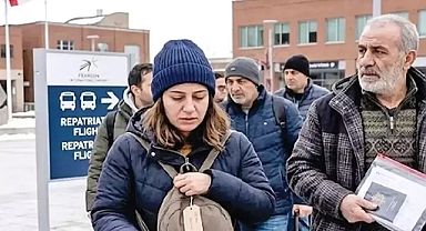 Vizeleri İptal Edildi, Dönüyorlar