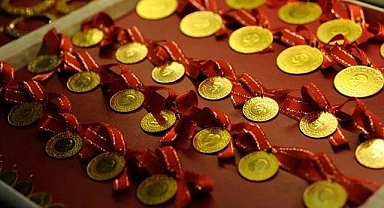 Altın Haftaya Düşüşle Başladı