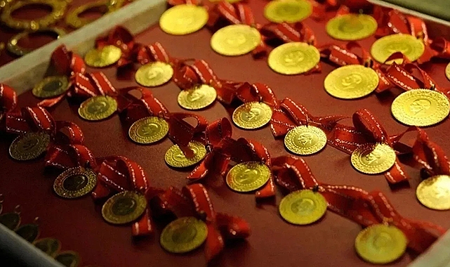 Altın Haftaya Düşüşle Başladı