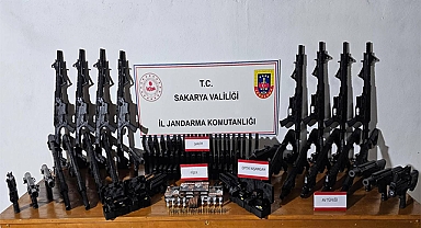 Geyve’de Çok Sayıda Mühimmat Ele Geçirildi