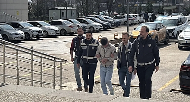 İki Kadını Dolandırdı, Kaçış Planı Sakarya’da Bozuldu