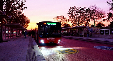 Metrobüse Gece Seferi Geldi!