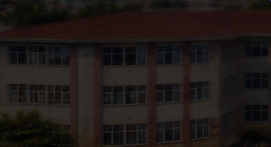 Okul Önünde Saldırdılar: 18 Yaşındaki Genç Feci Şekilde Darp Edildi