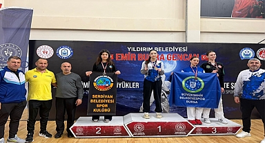 Serdivan’ın Karatecilerinden Madalya Yağmuru