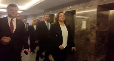 Burcu Köksal, AK Parti Genel Merkez Binasında