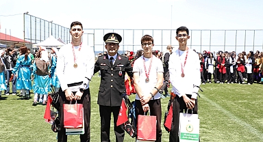 Ferizli’de 19 Mayıs Coşkusu