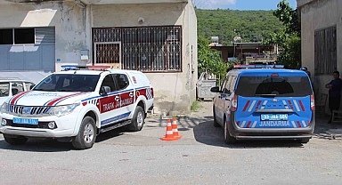 Mersin’de Katliam Yapan Zanlının Bulunduğu Bölgeye Giden Yol Kapatıldı