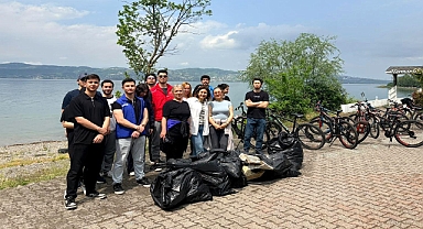 Sapanca Gölü’ndeki Kirliliğe Dikkat Çektiler