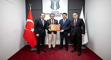 SUBÜ Turizm Fakültesi’ne Akreditasyon Belgeleri Takdim Edildi