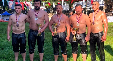 Güreşte Ve Bisiklette Büyükşehirli Sporcular Madalyaları Topladı