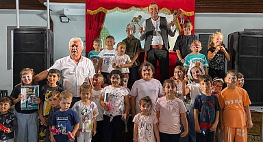 Mahallemde Neşe Var, Akyazı Ve Karapürçek'te Çocukları Sevindirdi